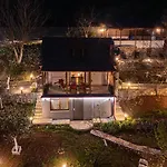 Vakantiehuis Jacuzzi With Panoramic View Relax Maison *