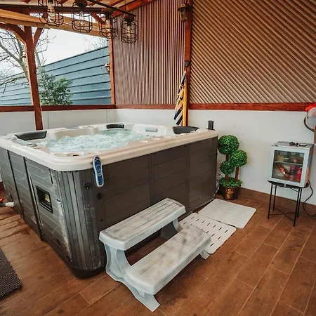Jacuzzi With Panoramic View Relax Maison 사라예보