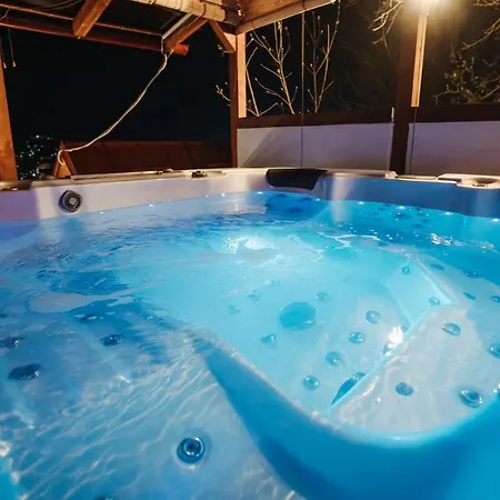 Jacuzzi With Panoramic View Relax Maison 펜션