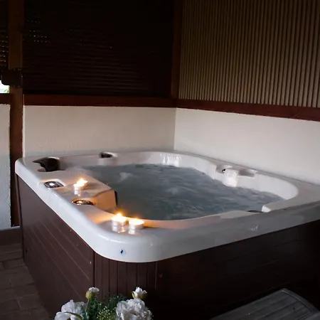 Jacuzzi With Panoramic View Relax Maison