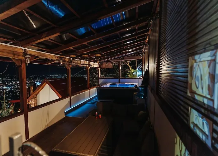 Jacuzzi With Panoramic View Relax Maison Holiday home Sarajevo